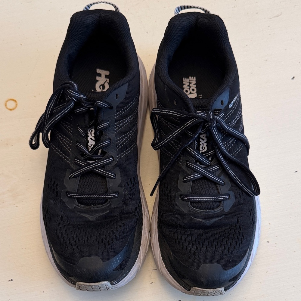 Hoka Black and White Clifton 6 Running Shoes Women’s